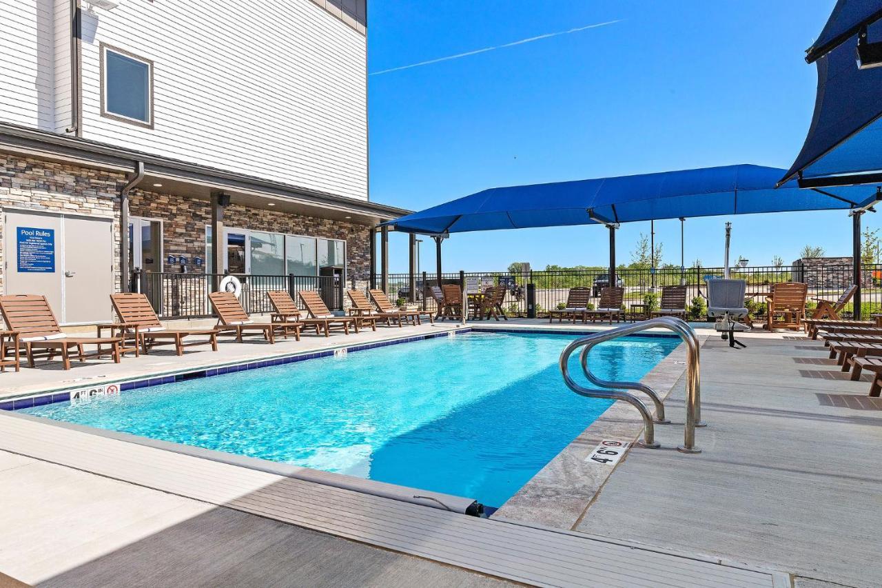 Holiday Inn Express Kansas City North Parkville By Ihg المظهر الخارجي الصورة
