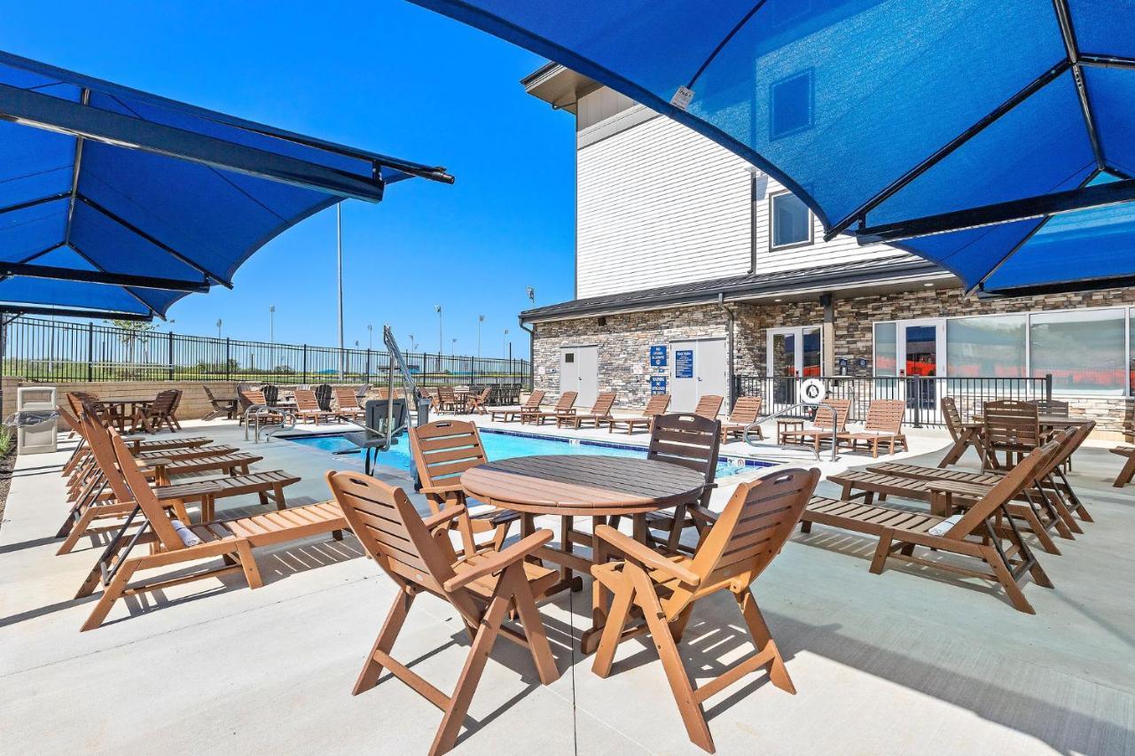 Holiday Inn Express Kansas City North Parkville By Ihg المظهر الخارجي الصورة