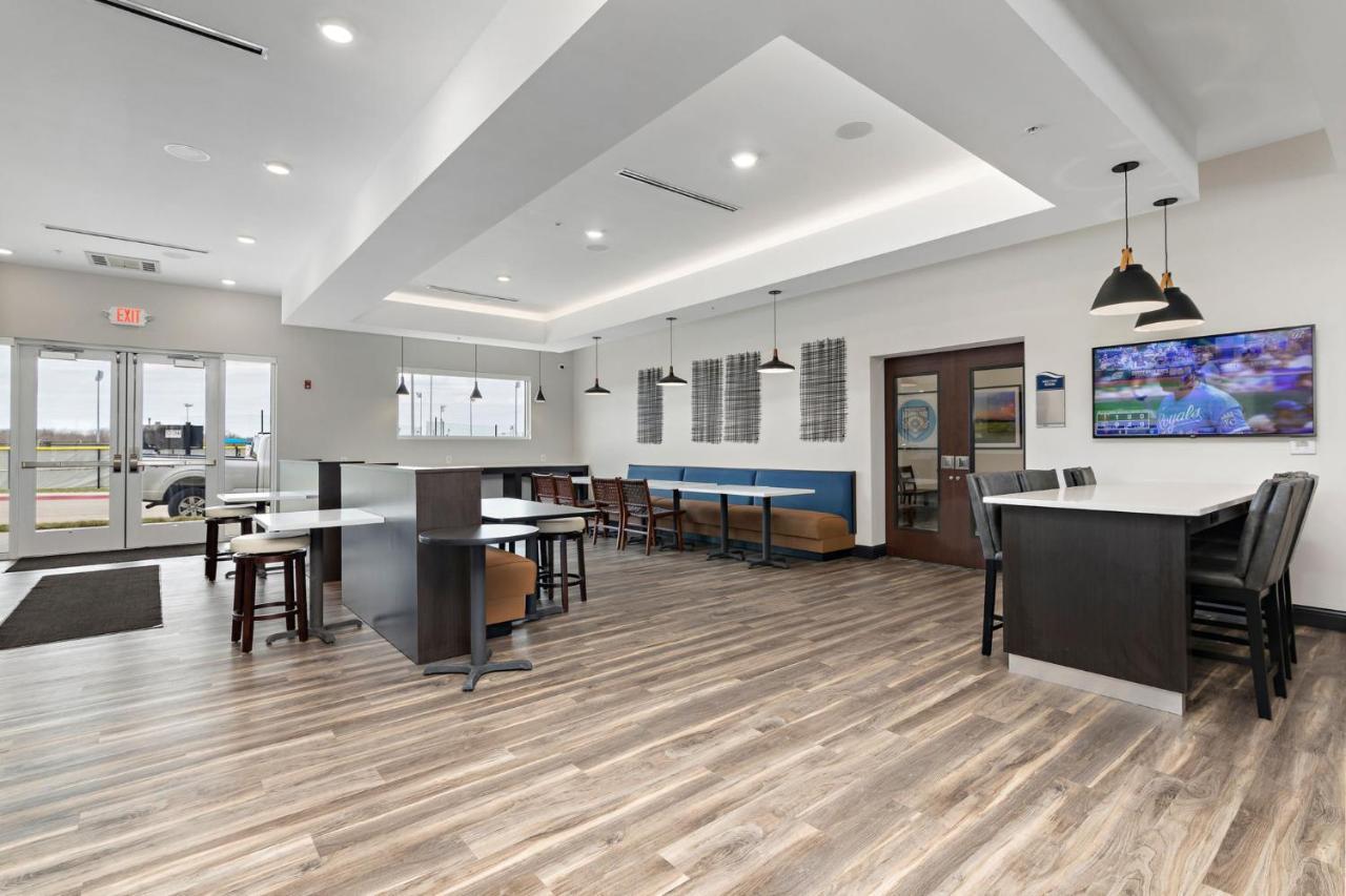 Holiday Inn Express Kansas City North Parkville By Ihg المظهر الخارجي الصورة