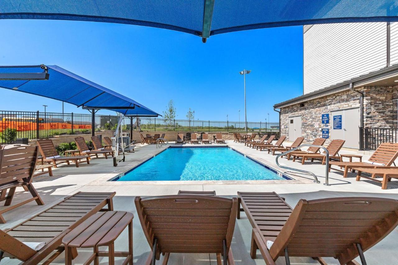 Holiday Inn Express Kansas City North Parkville By Ihg المظهر الخارجي الصورة